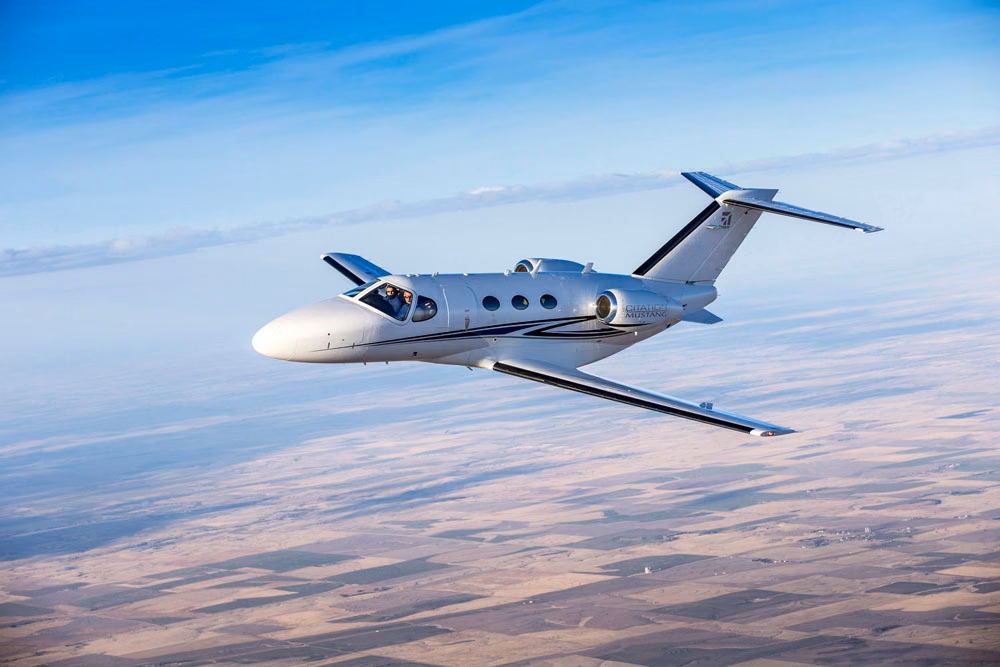 Citation Mustang exterior