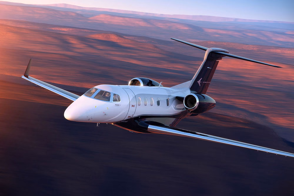 Embraer Phenom 300 exterior