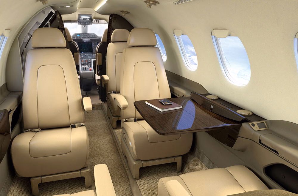 Embraer Phenom 300 cabin
